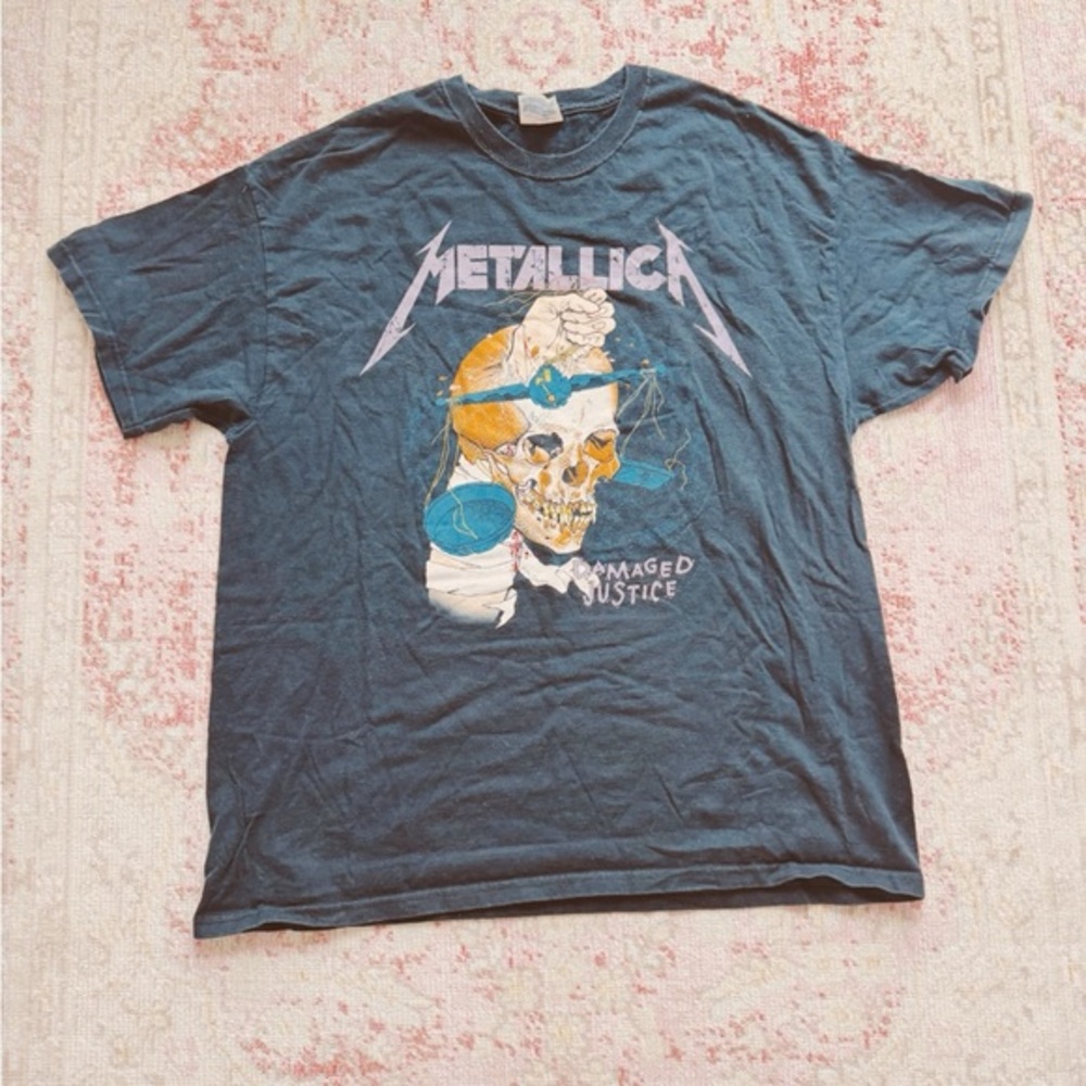 Hanes Heavyweight, Men’s Vintage Metallica Damaged Justice Graphic Tee in Black
